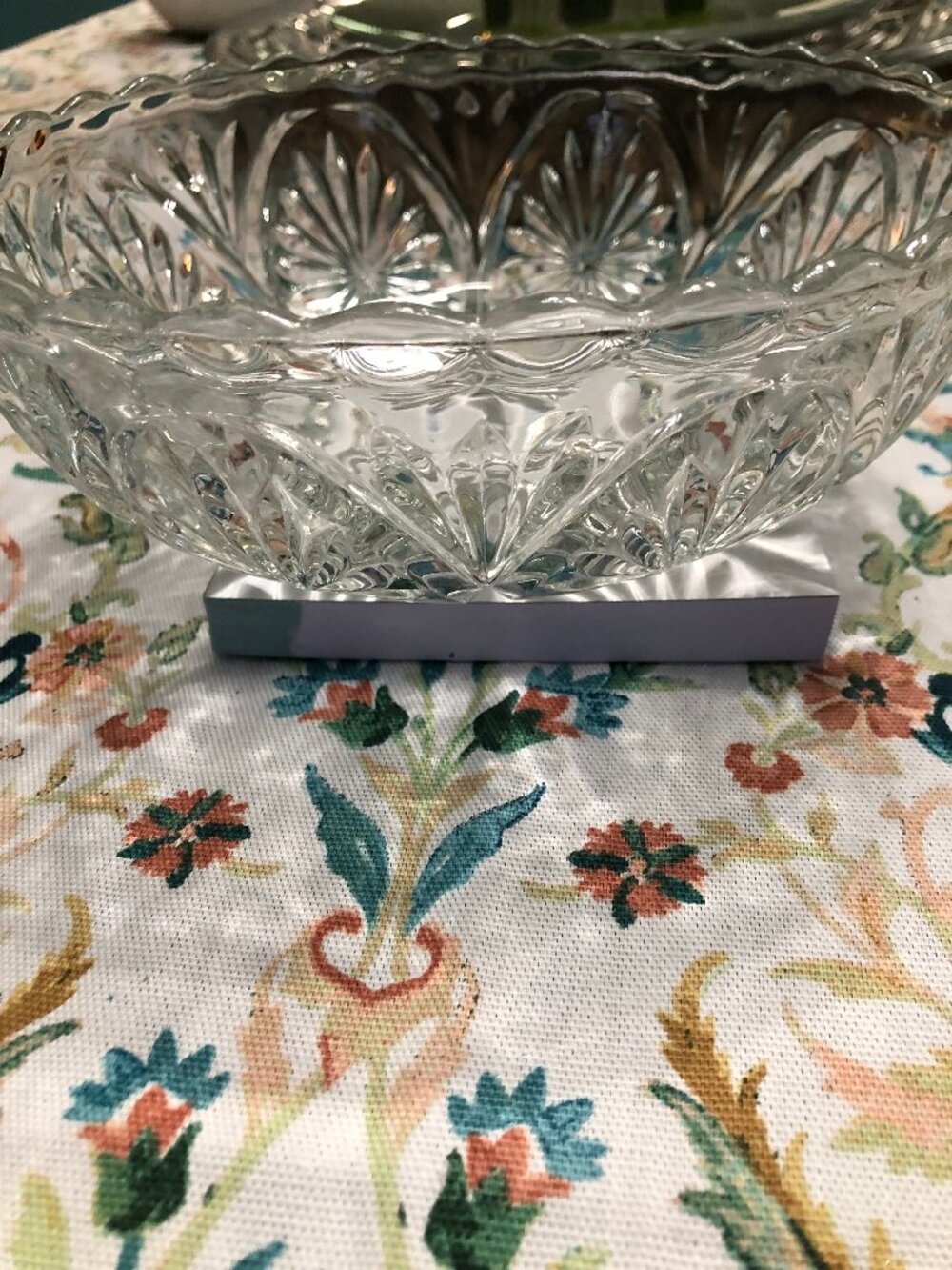 Vintage Anchor Hocking 8" Star Cameo crystal clear bowl